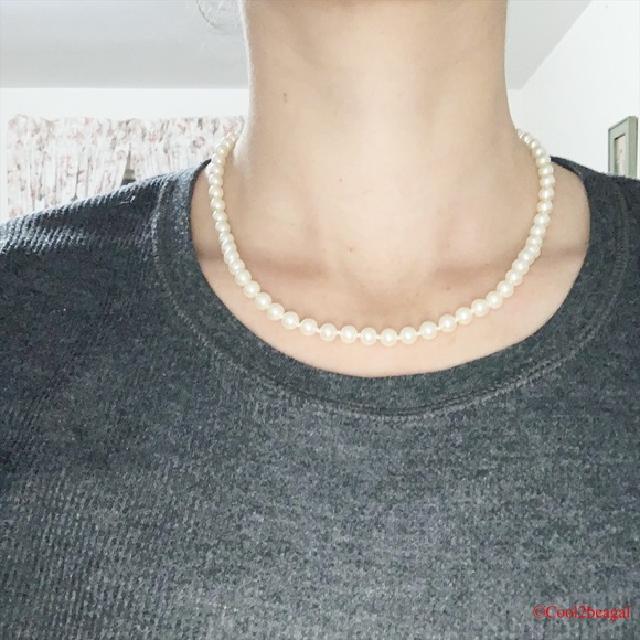 Classic elegant faux pearl necklace - Picture 1 of 7